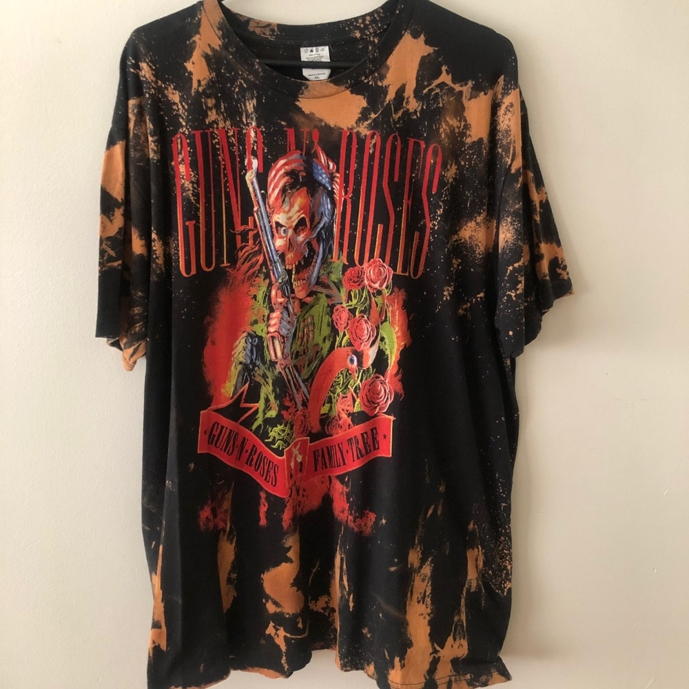 Vintage Acid wash Gun and roses shirt